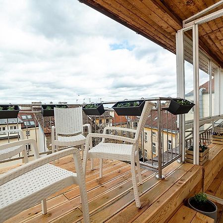 Big 4-Bedroom Flat, Terrace With Great Vitkov View Praga Exterior foto