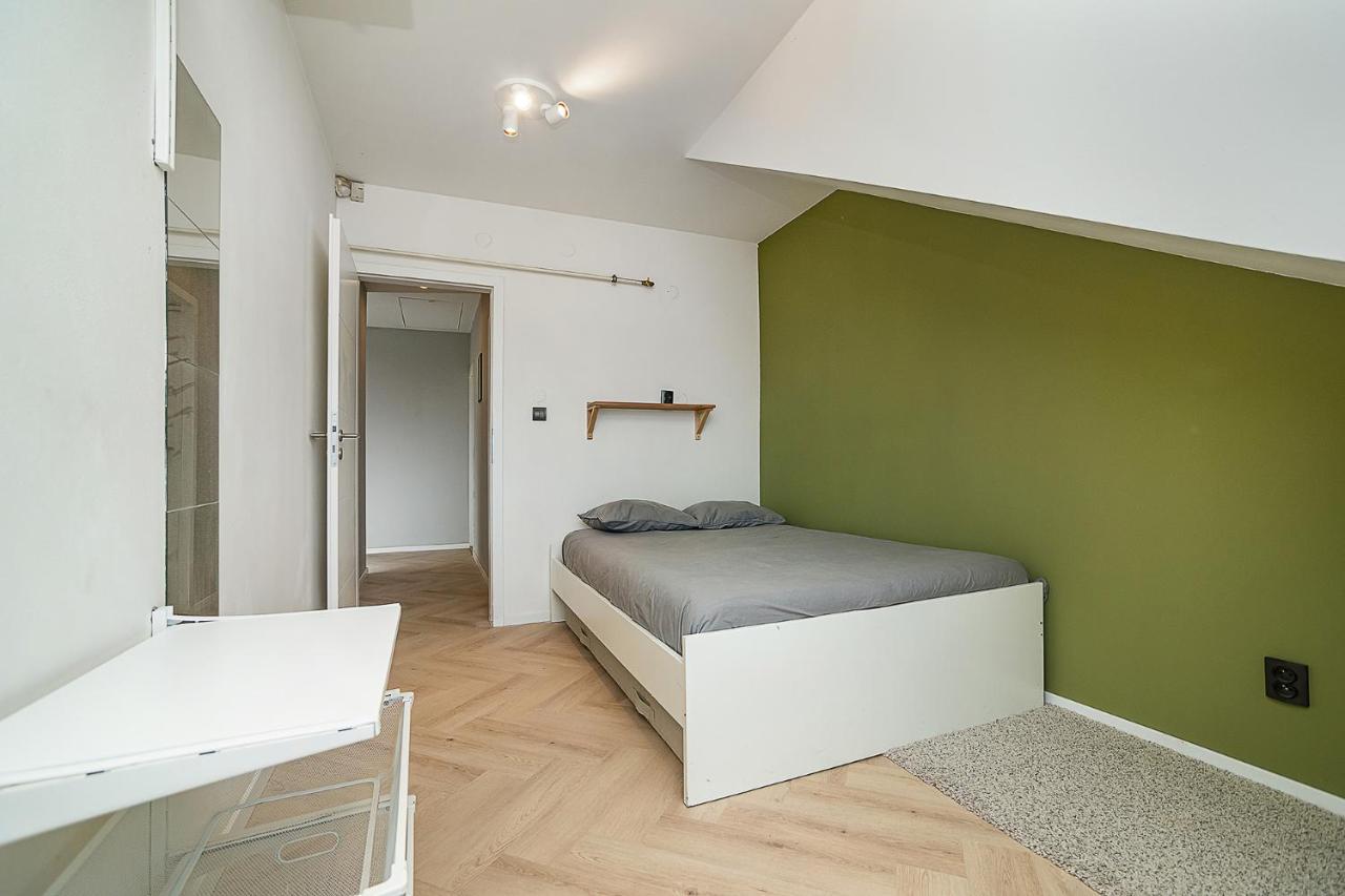 Big 4-Bedroom Flat, Terrace With Great Vitkov View Praga Exterior foto