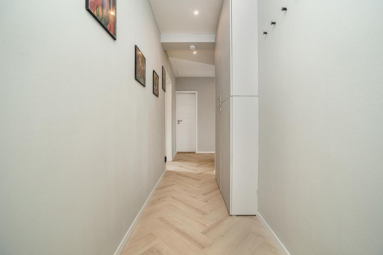 Big 4-Bedroom Flat, Terrace With Great Vitkov View Praga Exterior foto