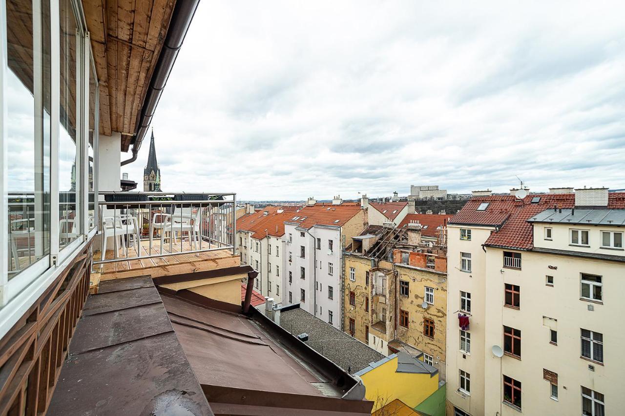 Big 4-Bedroom Flat, Terrace With Great Vitkov View Praga Exterior foto