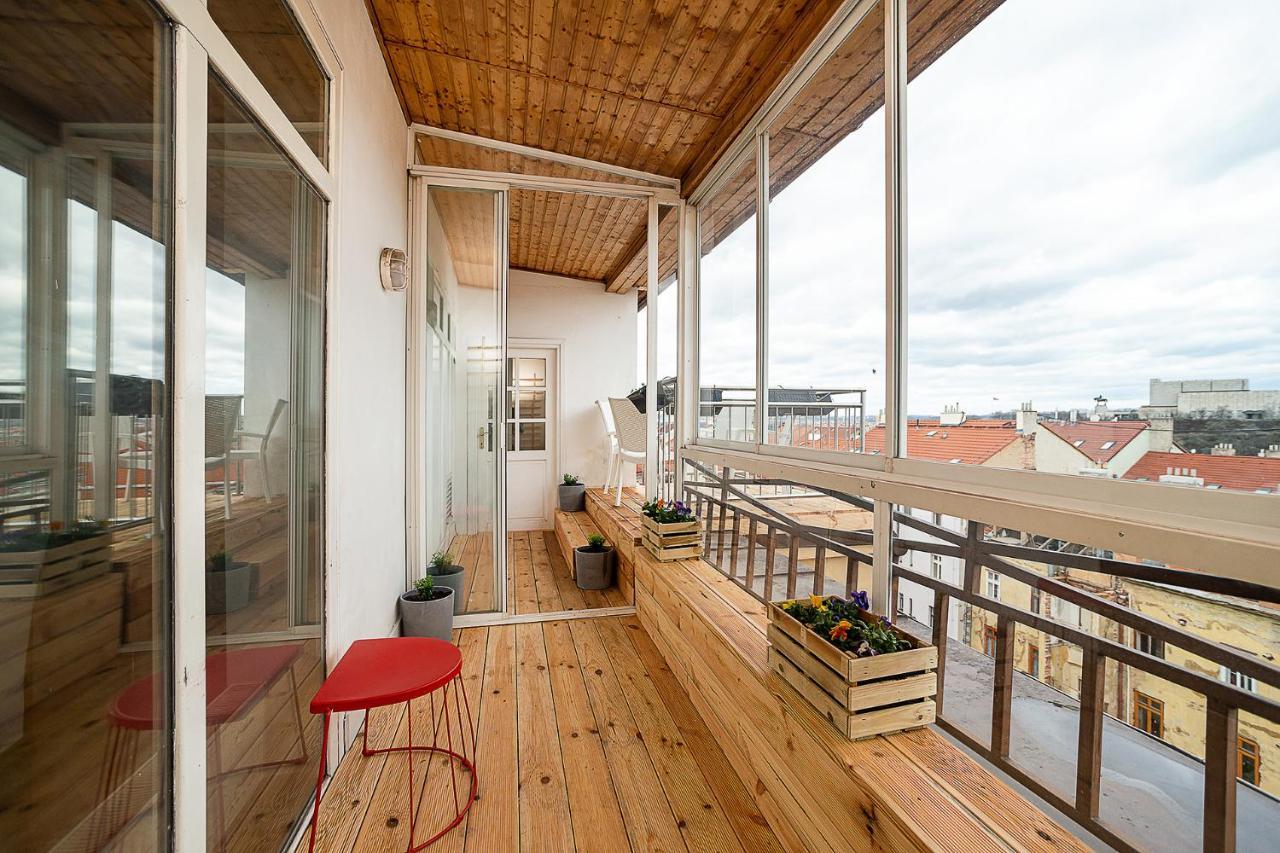 Big 4-Bedroom Flat, Terrace With Great Vitkov View Praga Exterior foto